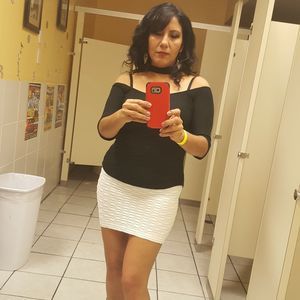 Meet your Posher, Alejandra